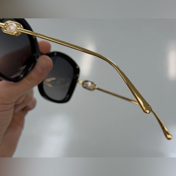 Louis Vuitton Monogram Pearl Square Z1932W Sunglasses Black - Picture 2 of 8